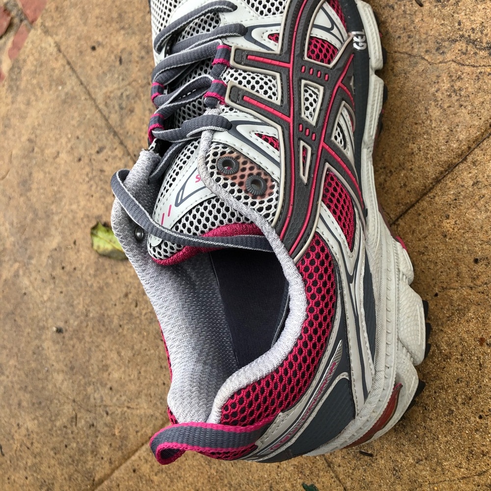 ASICS GEL Kahana Women's Trail Running Athletic EUC Sneaker Shoes 7.5 EUC - Picture 10 of 11